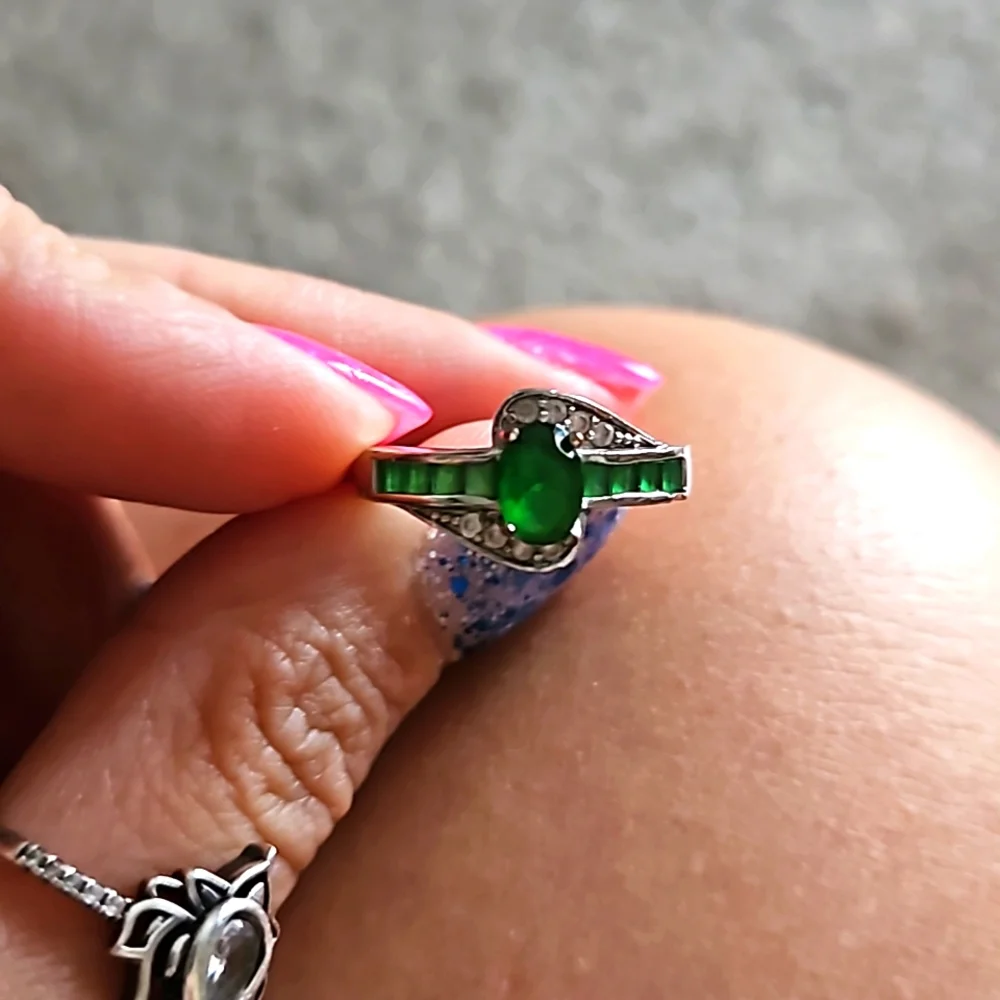 Ring - Picture 1 of 3